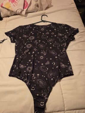 Rue21 Black & White Celestial Print Bodysuit